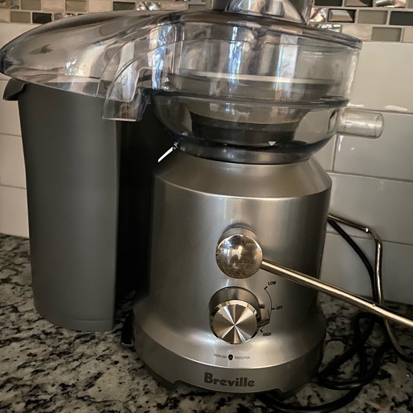 Breville® Juice Fountain Cold Plus Stainless Steel Juicer - Picture 1 of 2